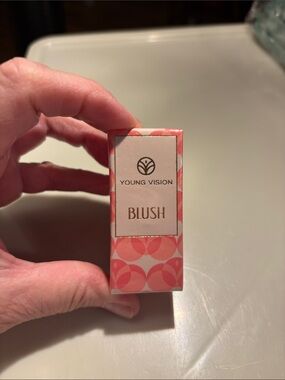 Cream Blush — Coral Pink Glow